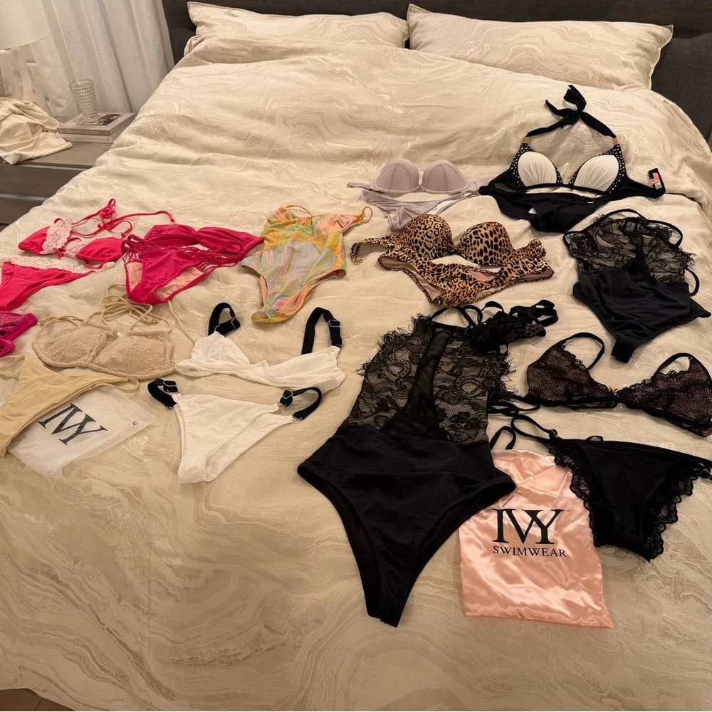 Bathing suits bundle - Picture 7 of 7